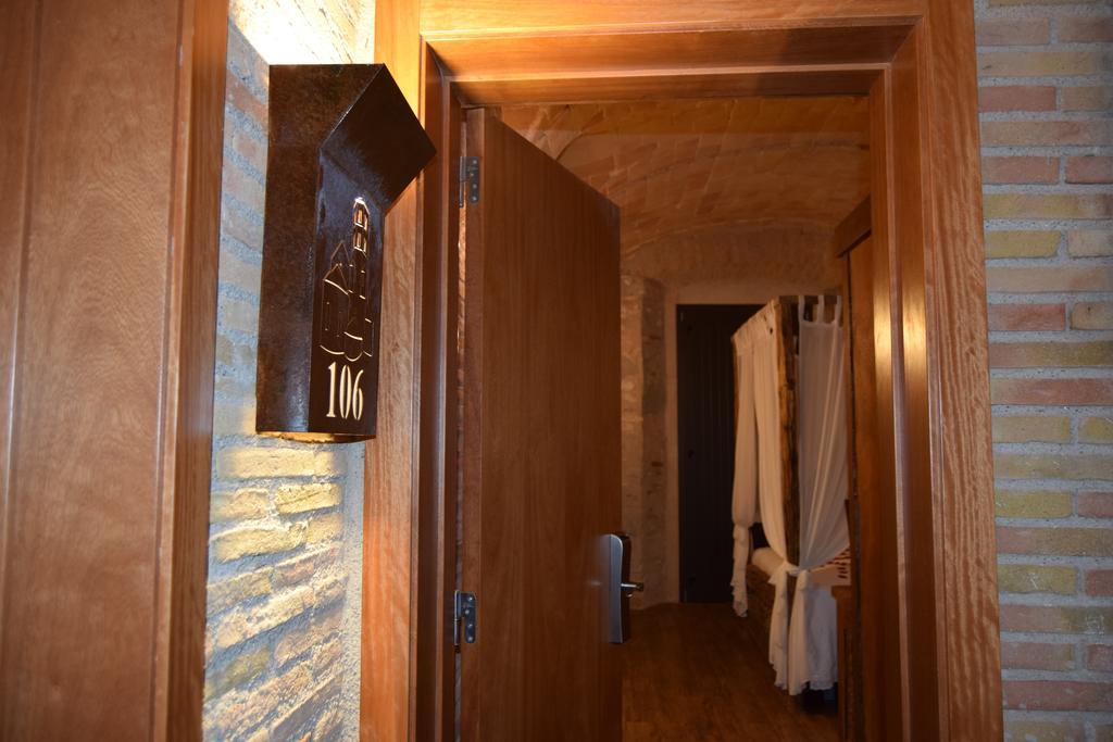Hotel Historic Жирона Экстерьер фото